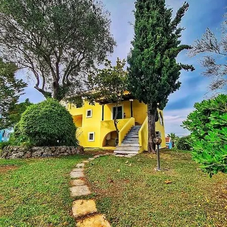 Govino Bay Cento Blu Holiday home